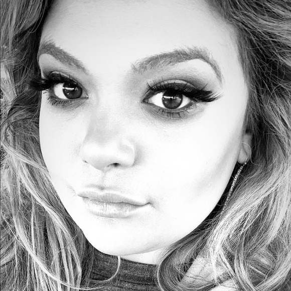 Meet your posher - Picture 5 of 13